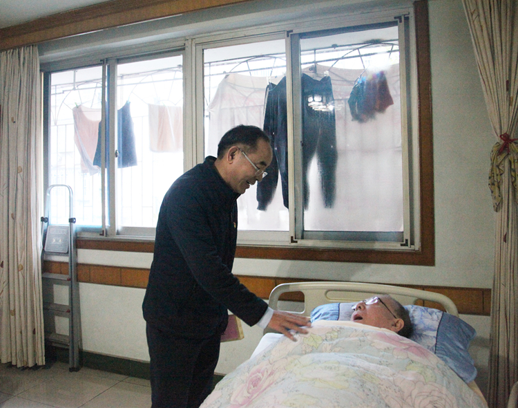 20220209837140.jpg 7王術(shù)飛慰問IMG_2005_副本.jpg