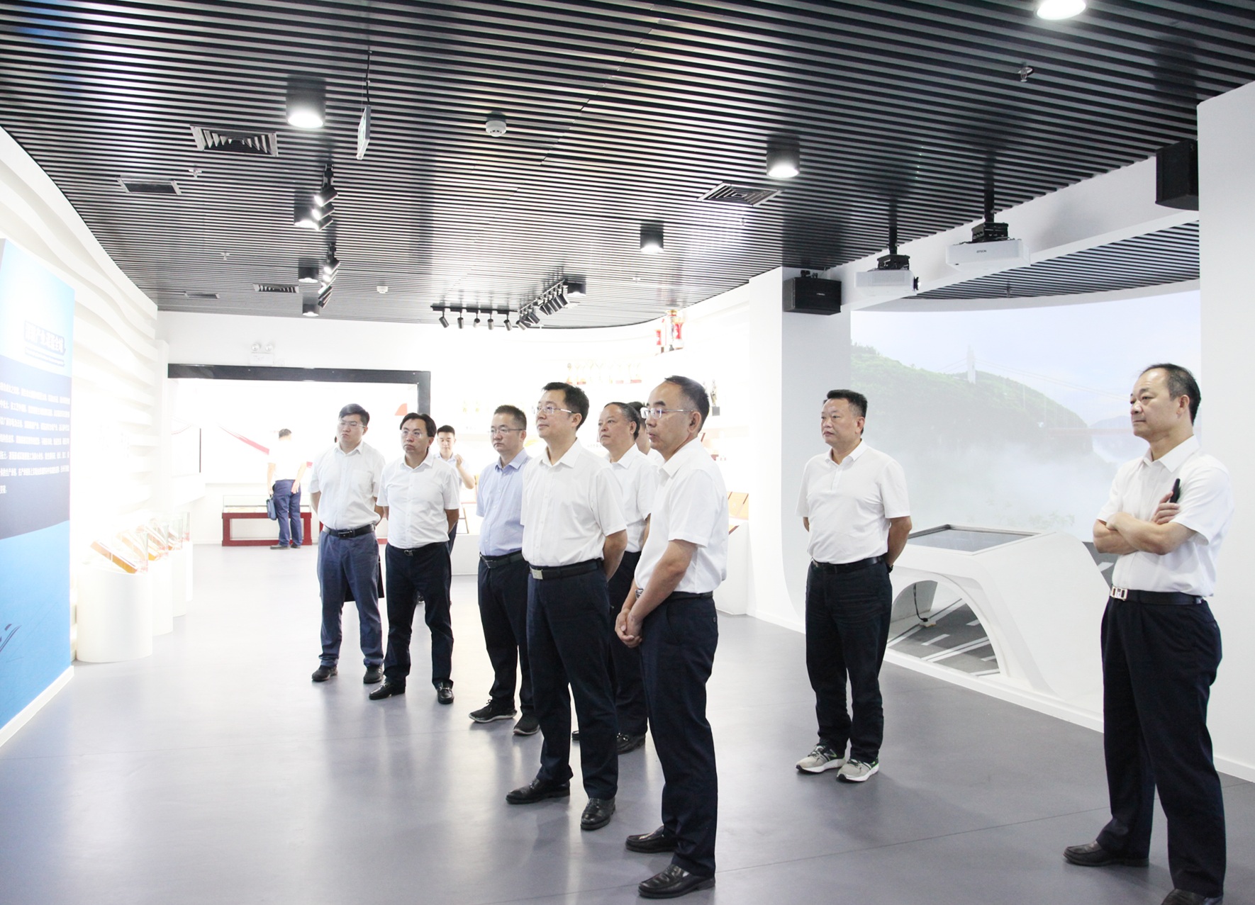 20220919161369.jpg d87761f7d935a10cfb01b4468ecb45b.jpg