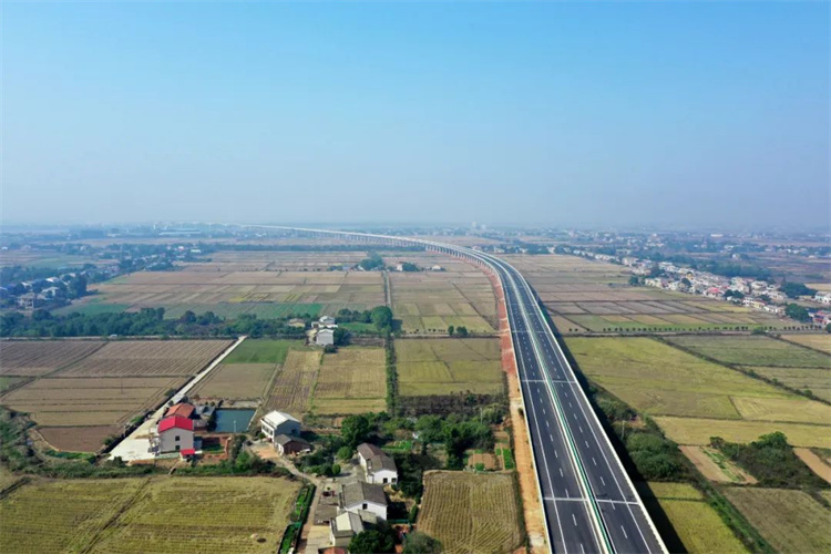 20230704540134.jpg 平益高速白泥湖湘江特大橋.jpg