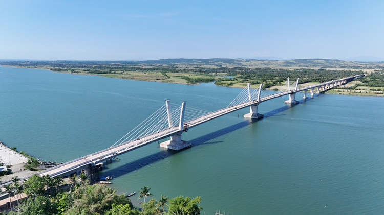 20250522587512.jpg 全橋合龍照片1_副本.jpg